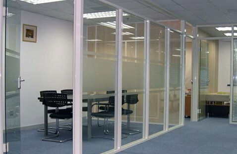单层玻璃隔断